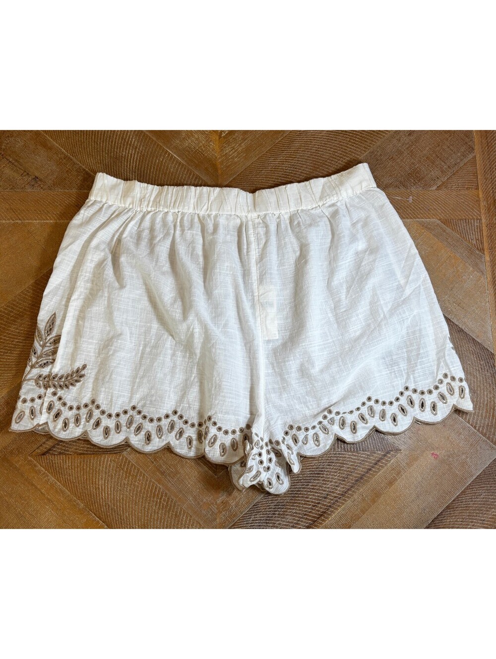 NWT Anthropologie White Cotton Embroidered Eyelet Scallop Hem Shorts L - Picture 2 of 8
